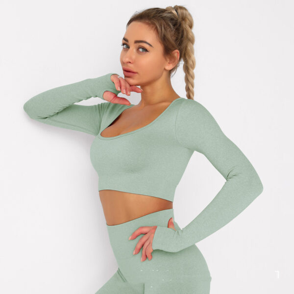 Seamless Knitted Yoga Top Wicking And Breathable Fitness Suit